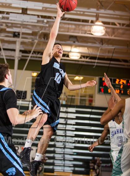 Thumbnail 2 in Centreville vs South Lakes (Wakefield Holiday Tournament) photogallery.