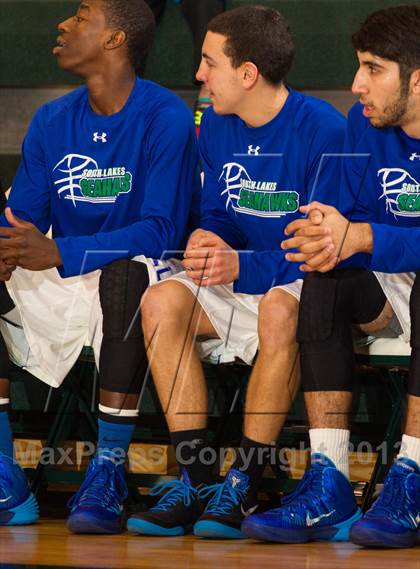 Thumbnail 3 in Centreville vs South Lakes (Wakefield Holiday Tournament) photogallery.