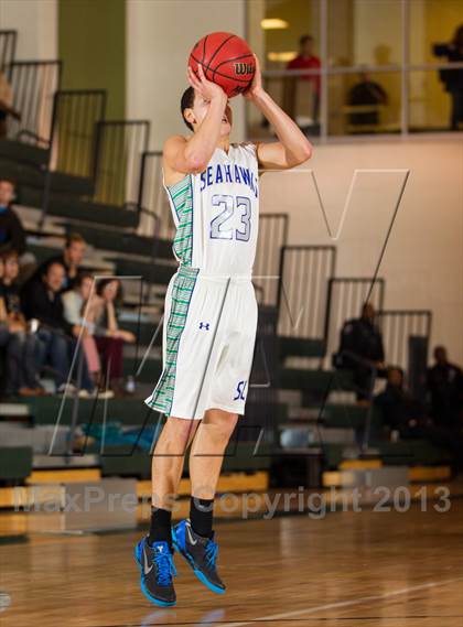 Thumbnail 1 in Centreville vs South Lakes (Wakefield Holiday Tournament) photogallery.