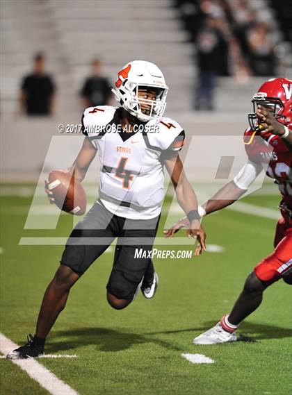 Thumbnail 2 in Texas City @ Waltrip (UIL 5A Bi-District Playoff) photogallery.
