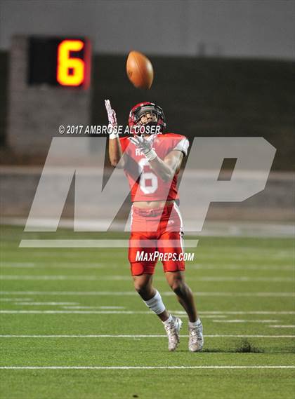Thumbnail 3 in Texas City @ Waltrip (UIL 5A Bi-District Playoff) photogallery.