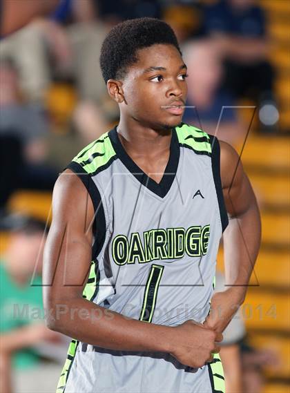 Thumbnail 1 in Oak Ridge vs. St. John Bosco (City of Palms Classic) photogallery.