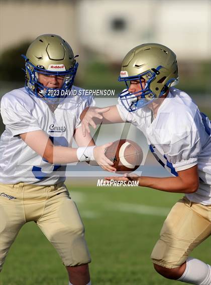 Thumbnail 1 in Clovis East @ Arroyo Grande photogallery.