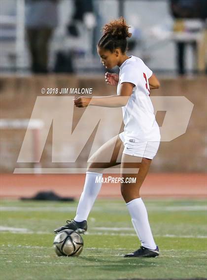 Thumbnail 1 in Carondelet @ Monte Vista (CIF NorCal Regional D1 Semifinal) photogallery.