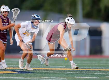 Thumbnail 3 in Stoneman Douglas @ St. Thomas Aquinas photogallery.
