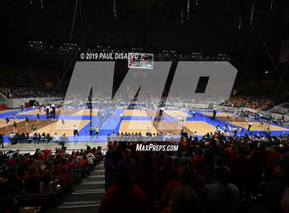 Thumbnail 2 in Lutheran vs. Sterling (CHSAA 3A Final) photogallery.