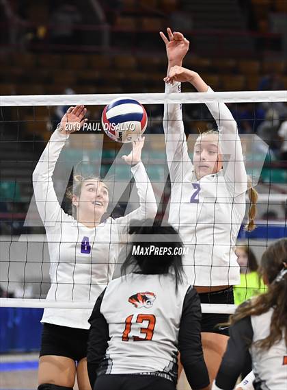 Thumbnail 3 in Lutheran vs. Sterling (CHSAA 3A Final) photogallery.