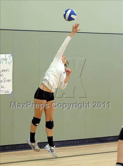 Thumbnail 1 in Capital Christian vs. Bear River (Lady Rams Classic) photogallery.