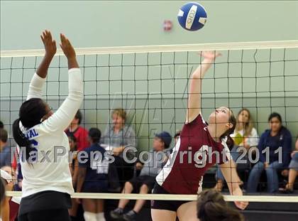 Thumbnail 1 in Capital Christian vs. Bear River (Lady Rams Classic) photogallery.