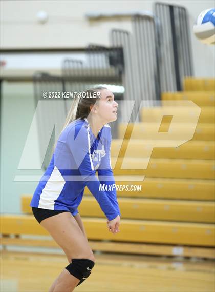 Thumbnail 1 in Walled Lake Western @ Adams photogallery.
