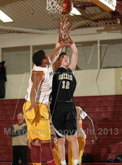 Thumbnail 2 in Golden Sierra @ Encina Prep photogallery.