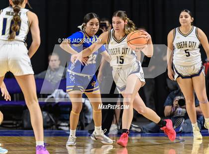 Thumbnail 1 in Fort Thomas vs Joseph City (AIA 1A Final) photogallery.