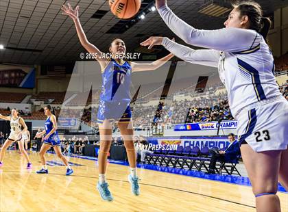 Thumbnail 2 in Fort Thomas vs Joseph City (AIA 1A Final) photogallery.