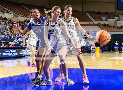 Thumbnail 2 in Fort Thomas vs Joseph City (AIA 1A Final) photogallery.