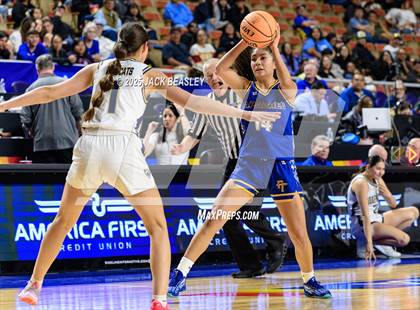 Thumbnail 3 in Fort Thomas vs Joseph City (AIA 1A Final) photogallery.