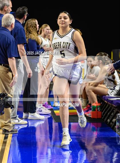 Thumbnail 3 in Fort Thomas vs Joseph City (AIA 1A Final) photogallery.