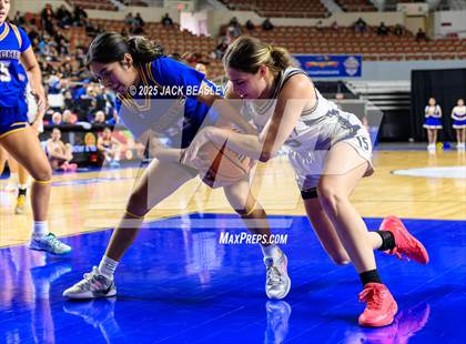 Thumbnail 3 in Fort Thomas vs Joseph City (AIA 1A Final) photogallery.