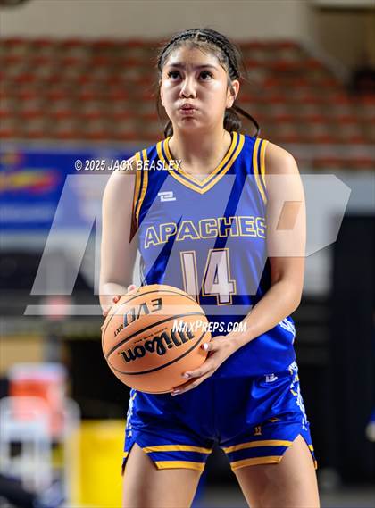 Thumbnail 2 in Fort Thomas vs Joseph City (AIA 1A Final) photogallery.