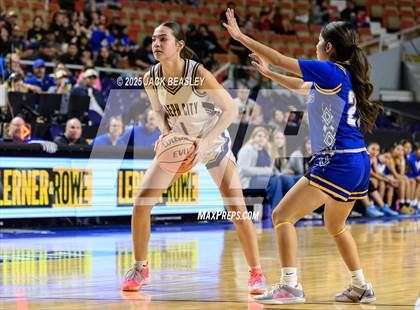 Thumbnail 3 in Fort Thomas vs Joseph City (AIA 1A Final) photogallery.