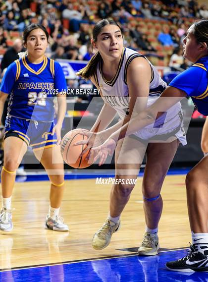 Thumbnail 3 in Fort Thomas vs Joseph City (AIA 1A Final) photogallery.