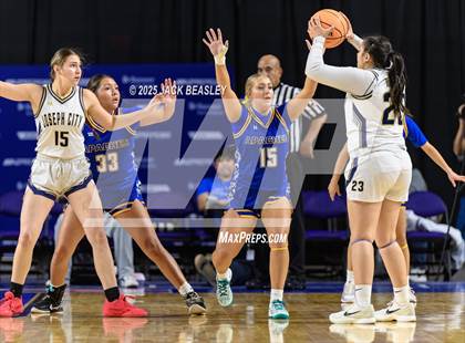 Thumbnail 1 in Fort Thomas vs Joseph City (AIA 1A Final) photogallery.