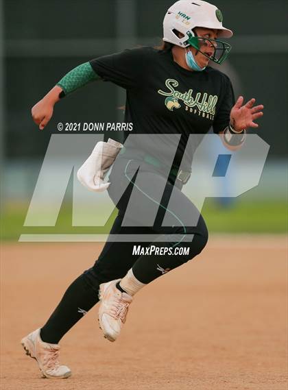 Thumbnail 1 in South Hills @ San Dimas photogallery.
