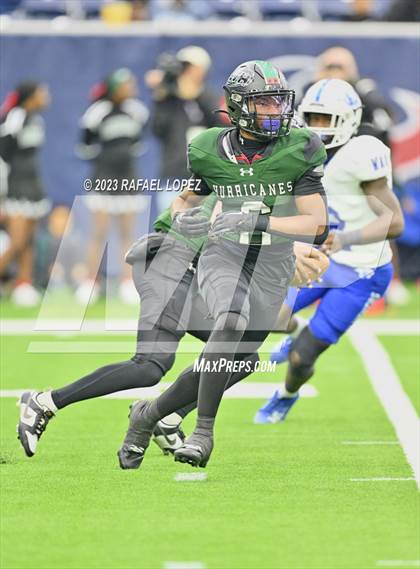 Thumbnail 1 in King vs. Fort Bend Hightower (UIL Football 6A D2 Region 3 Regional) photogallery.