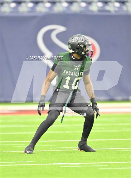 Thumbnail 1 in King vs. Fort Bend Hightower (UIL Football 6A D2 Region 3 Regional) photogallery.