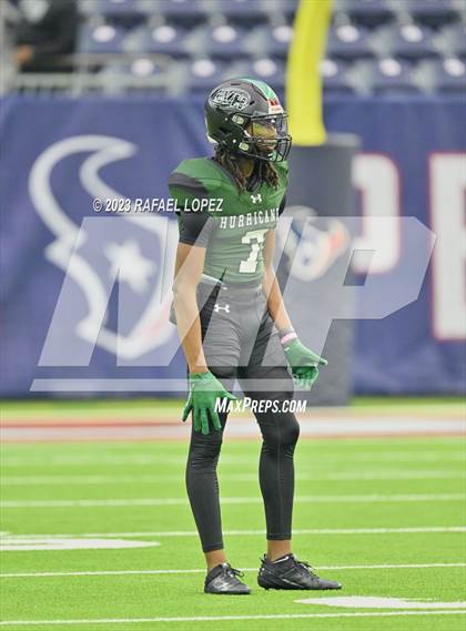 Thumbnail 3 in King vs. Fort Bend Hightower (UIL Football 6A D2 Region 3 Regional) photogallery.