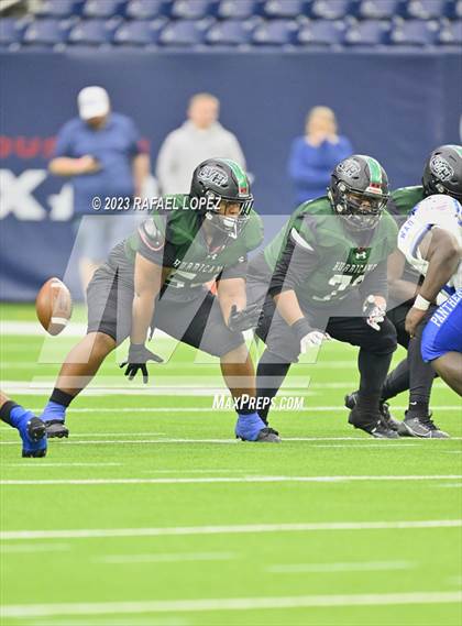 Thumbnail 1 in King vs. Fort Bend Hightower (UIL Football 6A D2 Region 3 Regional) photogallery.