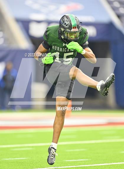 Thumbnail 1 in King vs. Fort Bend Hightower (UIL Football 6A D2 Region 3 Regional) photogallery.