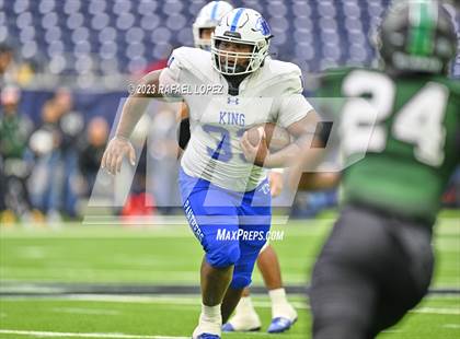 Thumbnail 1 in King vs. Fort Bend Hightower (UIL Football 6A D2 Region 3 Regional) photogallery.