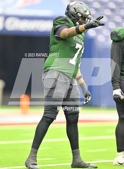 Thumbnail 1 in King vs. Fort Bend Hightower (UIL Football 6A D2 Region 3 Regional) photogallery.