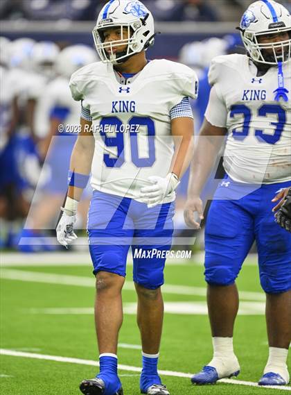 Thumbnail 3 in King vs. Fort Bend Hightower (UIL Football 6A D2 Region 3 Regional) photogallery.