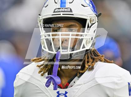 Thumbnail 3 in King vs. Fort Bend Hightower (UIL Football 6A D2 Region 3 Regional) photogallery.