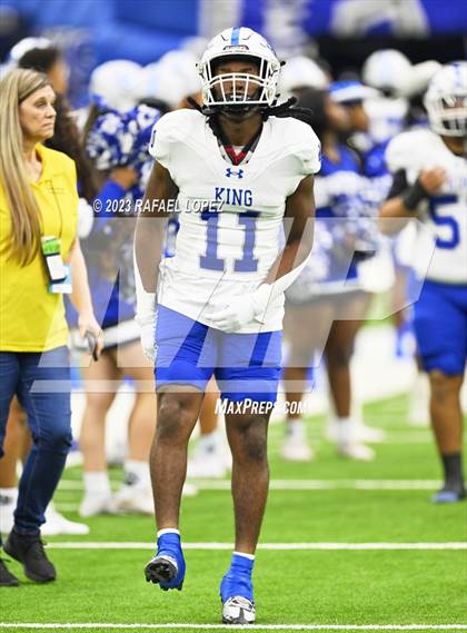 Thumbnail 3 in King vs. Fort Bend Hightower (UIL Football 6A D2 Region 3 Regional) photogallery.