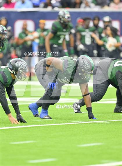 Thumbnail 1 in King vs. Fort Bend Hightower (UIL Football 6A D2 Region 3 Regional) photogallery.