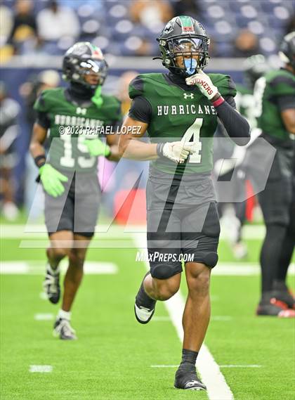 Thumbnail 3 in King vs. Fort Bend Hightower (UIL Football 6A D2 Region 3 Regional) photogallery.