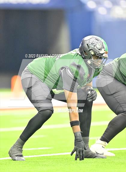 Thumbnail 3 in King vs. Fort Bend Hightower (UIL Football 6A D2 Region 3 Regional) photogallery.