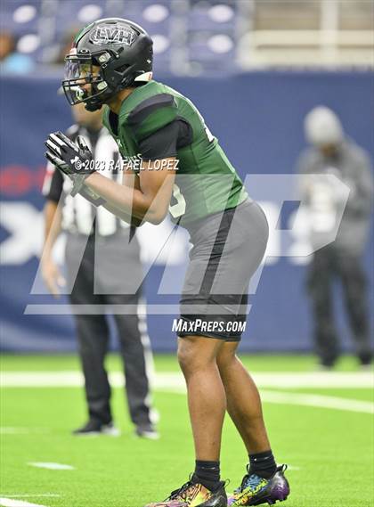 Thumbnail 3 in King vs. Fort Bend Hightower (UIL Football 6A D2 Region 3 Regional) photogallery.