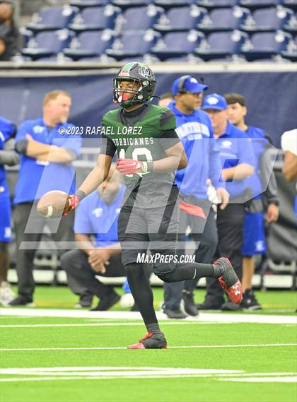 Thumbnail 2 in King vs. Fort Bend Hightower (UIL Football 6A D2 Region 3 Regional) photogallery.