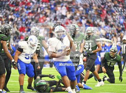 Thumbnail 2 in King vs. Fort Bend Hightower (UIL Football 6A D2 Region 3 Regional) photogallery.