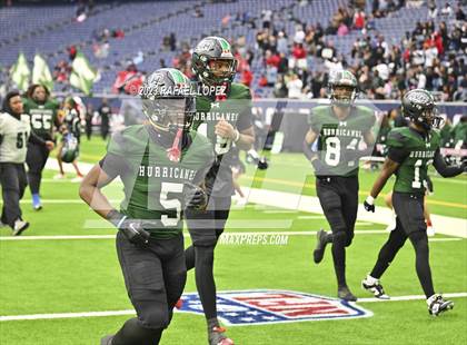 Thumbnail 1 in King vs. Fort Bend Hightower (UIL Football 6A D2 Region 3 Regional) photogallery.