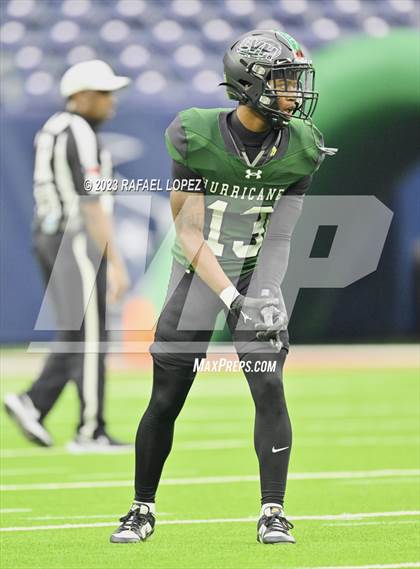 Thumbnail 1 in King vs. Fort Bend Hightower (UIL Football 6A D2 Region 3 Regional) photogallery.