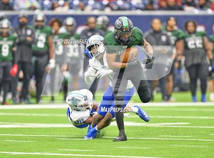 Thumbnail 3 in King vs. Fort Bend Hightower (UIL Football 6A D2 Region 3 Regional) photogallery.