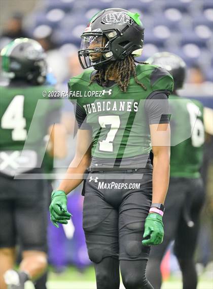 Thumbnail 1 in King vs. Fort Bend Hightower (UIL Football 6A D2 Region 3 Regional) photogallery.