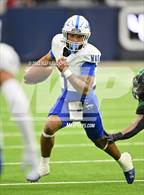 Photo from the gallery "King vs. Fort Bend Hightower (UIL Football 6A D2 Region 3 Regional)"