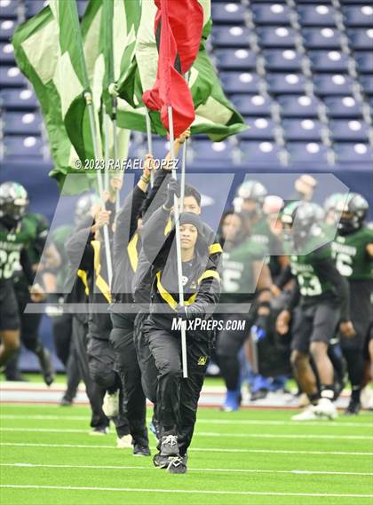 Thumbnail 2 in King vs. Fort Bend Hightower (UIL Football 6A D2 Region 3 Regional) photogallery.