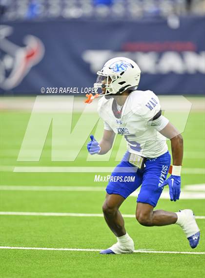 Thumbnail 3 in King vs. Fort Bend Hightower (UIL Football 6A D2 Region 3 Regional) photogallery.
