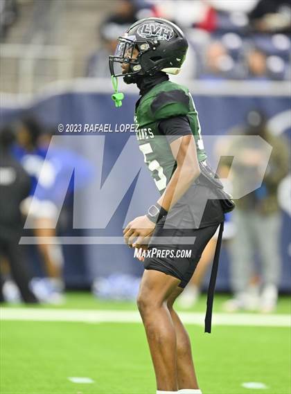 Thumbnail 3 in King vs. Fort Bend Hightower (UIL Football 6A D2 Region 3 Regional) photogallery.